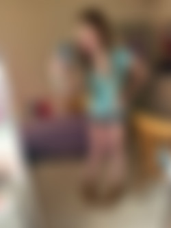 3. Short Skirt Weather/2023-04-03_Short_Skirt_Weather (15).jpg