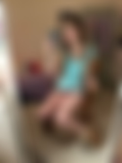 3. Short Skirt Weather/2023-04-03_Short_Skirt_Weather (17).jpg