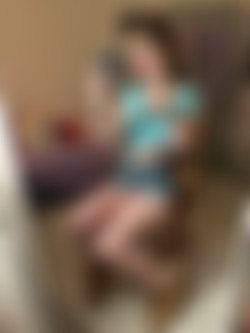 3. Short Skirt Weather/2023-04-03_Short_Skirt_Weather (30).jpg