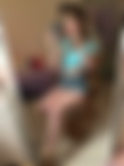 3. Short Skirt Weather/2023-04-03_Short_Skirt_Weather (32).jpg