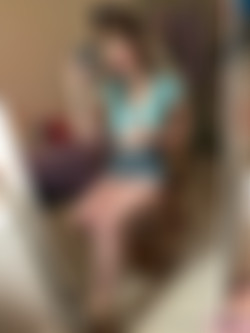 3. Short Skirt Weather/2023-04-03_Short_Skirt_Weather (33).jpg