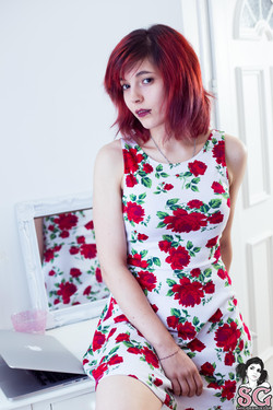 Shanyya/Roses are Red/05.jpg
