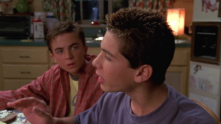 Malcolm.in.the.Middle.S02.1080p.Disney+.WEB-DL.DDP.5.1.H.264-CHDWEB/Malcolm.in.the.Middle.S02E13.New.Neighbors.1080p.Disney+.WEB-DL.DDP.5.1.H.264-CHDWEB.mkv