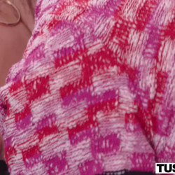 tushy.19.10.08.zoe.bloom_hevc.mp4